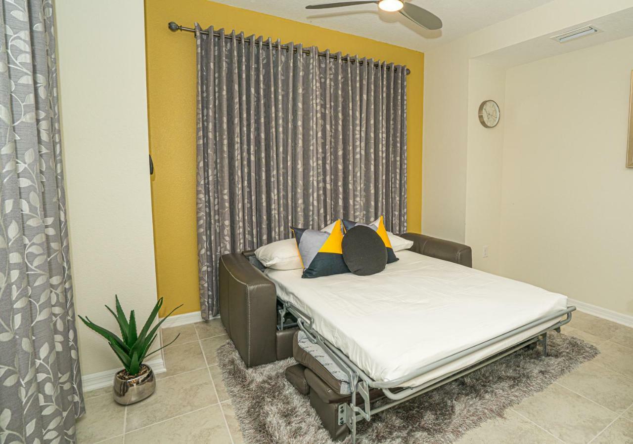 Only 5 Miles From Disney! Free Water Park! 2 Bed, 2 Bath Condo, Sleeps 8 Kissimmee Exterior foto