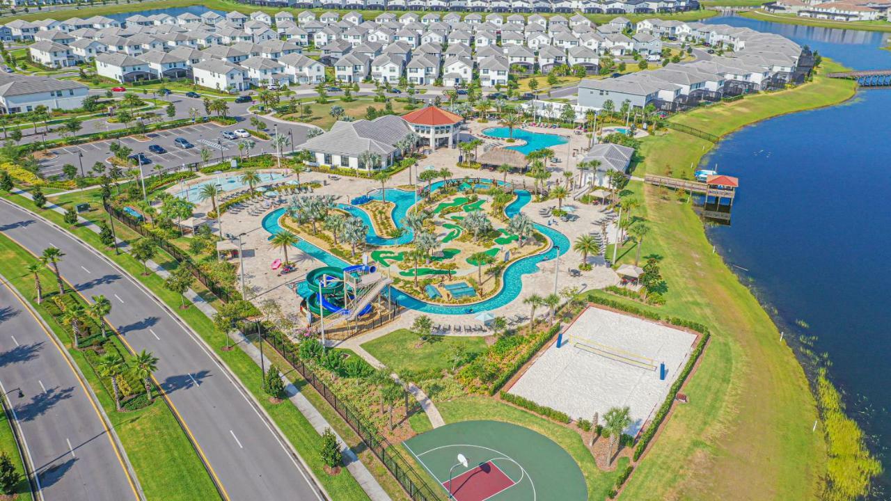 Only 5 Miles From Disney! Free Water Park! 2 Bed, 2 Bath Condo, Sleeps 8 Kissimmee Exterior foto